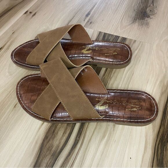 3/$20 Seven7 Jesse Sandal Slide Shoes Flat Womens 9 Brown Cross Strap Slip-On - Picture 2 of 6